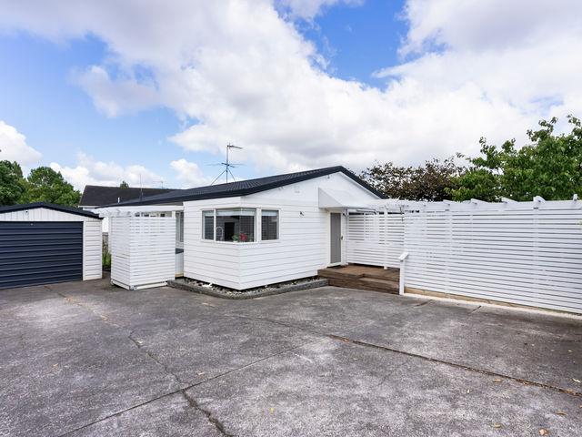 2/56 Rodney Street Howick