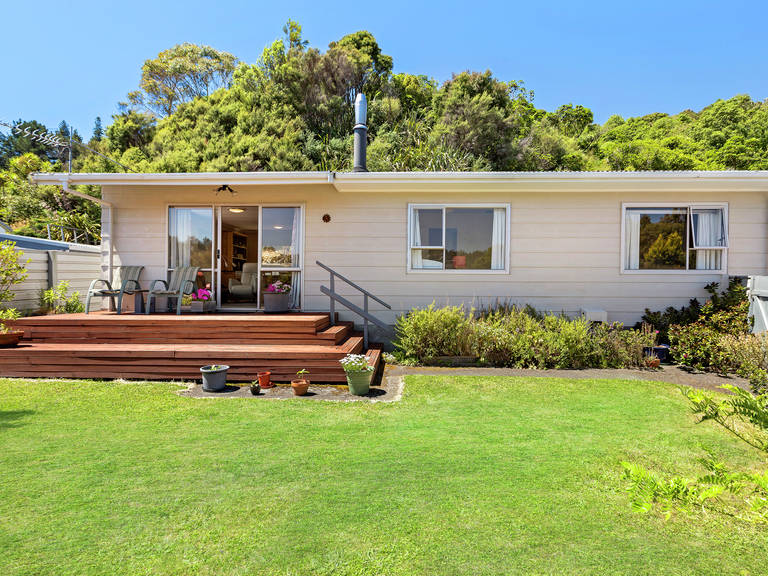 7 Takanini Grove Stokes Valley