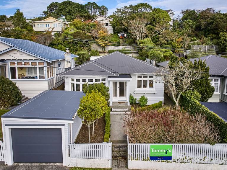 13 Firth Terrace Karori