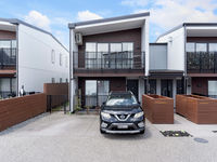 photo property thumbnail
