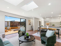 photo property thumbnail