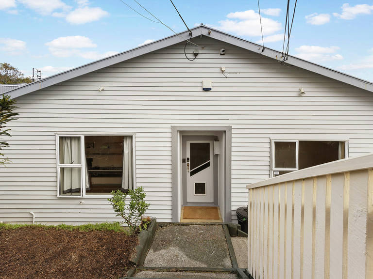 22 Albert Street Island Bay