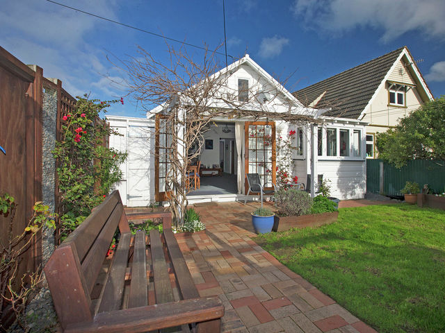 63 Endeavour Street Lyall Bay