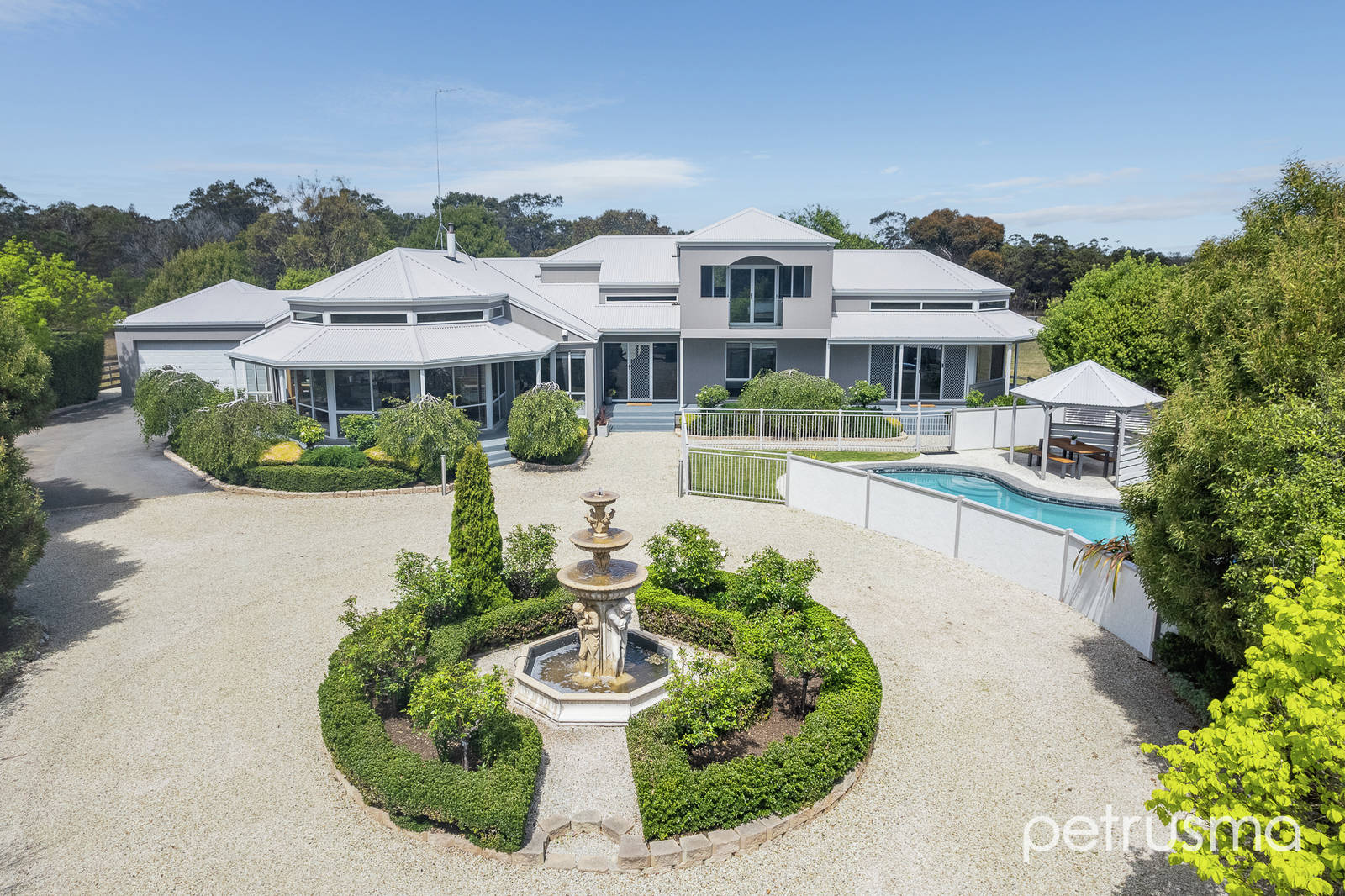 26 Gellibrand Drive, Sandford 4 Bed House For Sale