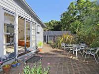 photo property thumbnail