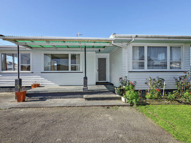607A Oak Road Akina