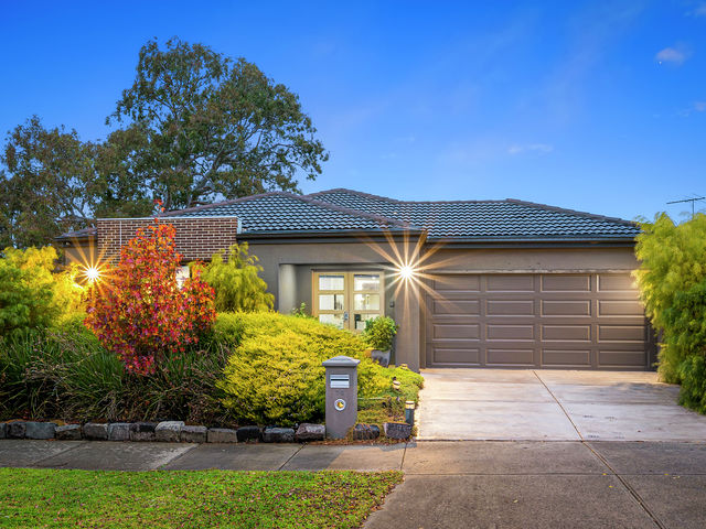 16 Peak Crescent Doreen