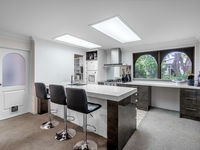 photo property thumbnail