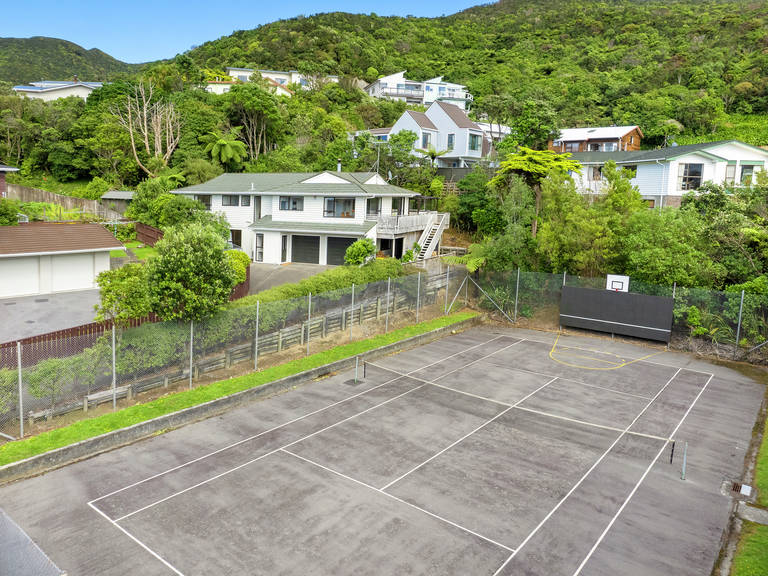 19 Paddington Grove Karori
