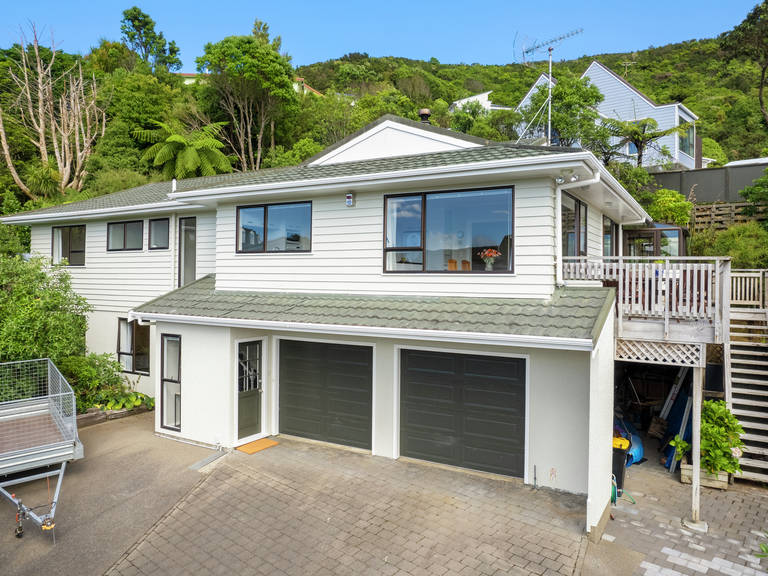 19 Paddington Grove Karori
