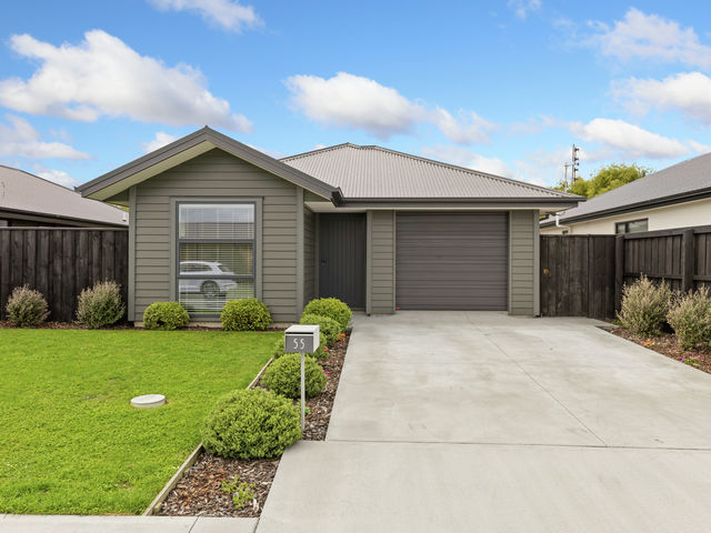 55 Henshaw Street Woodend