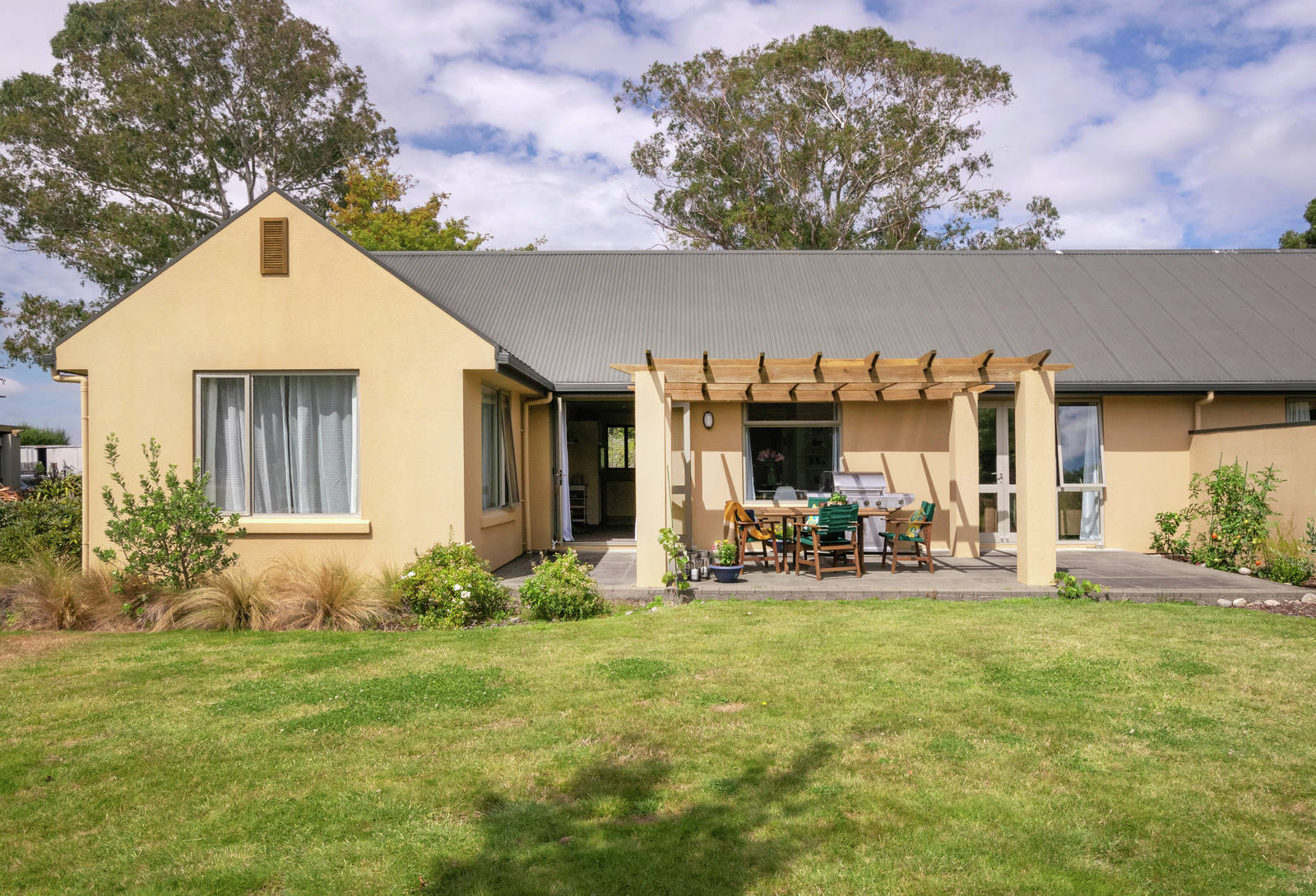 1/55 Rapaura Road, Blenheim 2 Bed Townhouse Private Sale