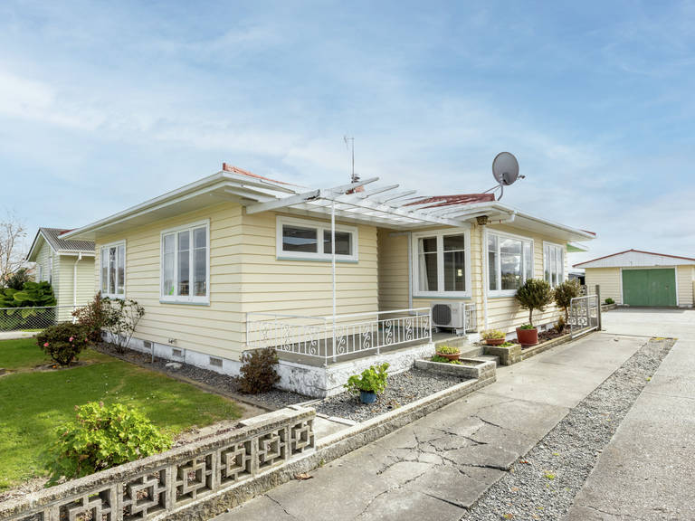 39 Morris Spence Avenue Onekawa