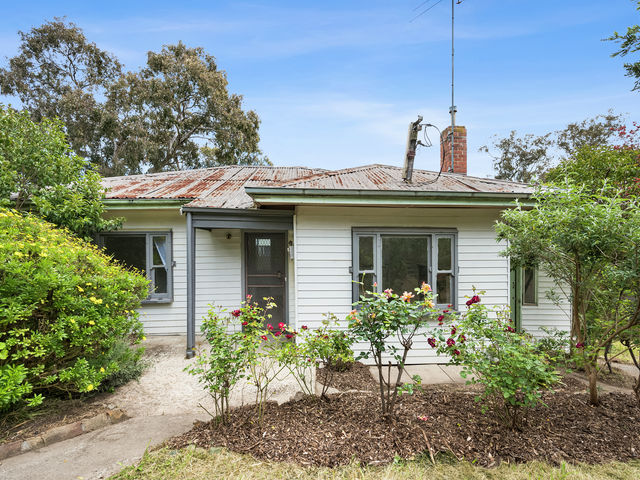 11 Norma Street Diamond Creek