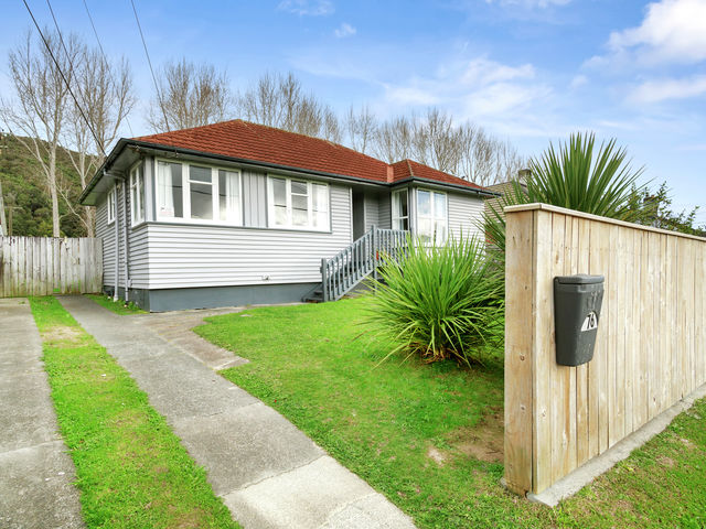 76 Strand Crescent Naenae