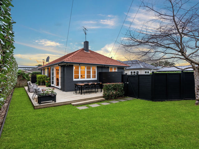 5 Houpara Street One Tree Hill