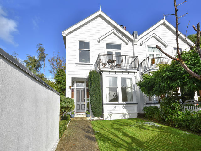 32 Erin Street Roslyn