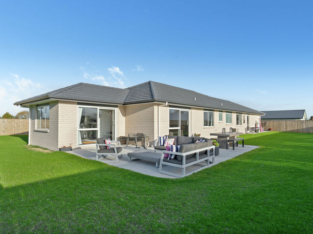 21a Madison Street Carterton