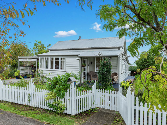 66 George Street Hikurangi