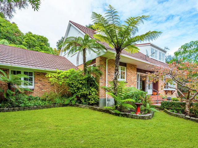 14 Freemans Way Pinehaven