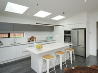 photo property thumbnail
