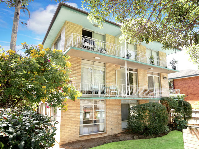 7/38  Pacific Parade Dee Why