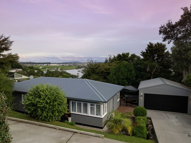 7 Punga Grove Avenue Riverside