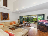 photo property thumbnail