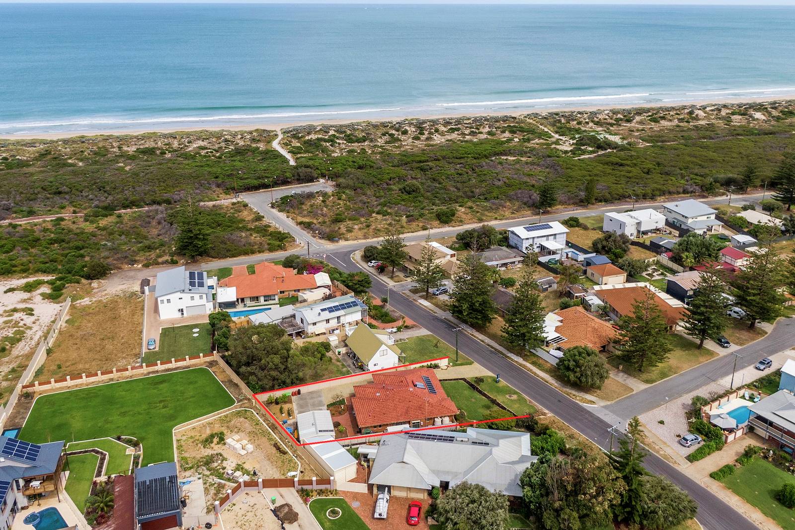 8 Crystaluna Drive, Golden Bay 3 Bed House Private Sale