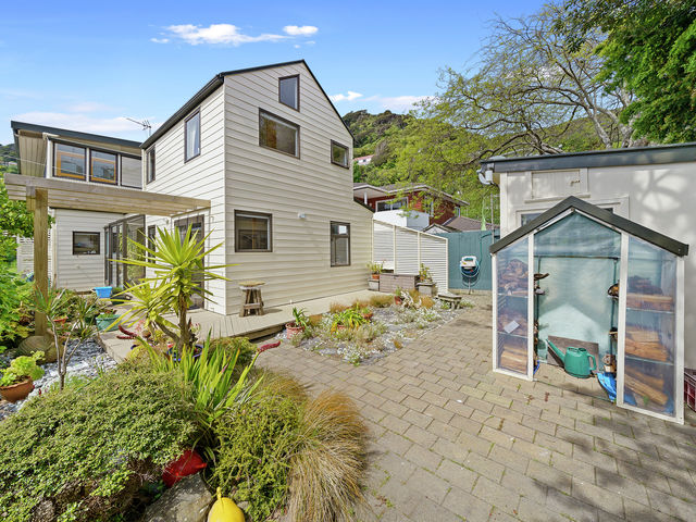 14 Matipo Street Eastbourne