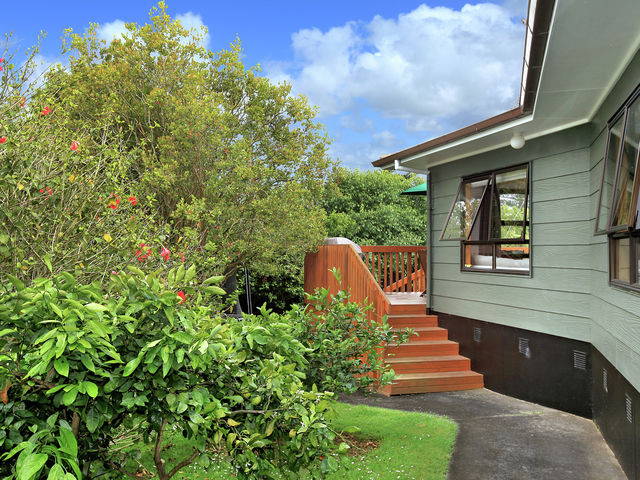 2/13 Knight Avenue Mount Albert