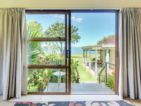 photo property thumbnail