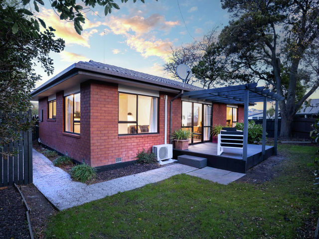 2/19 Raupo Street Bromley