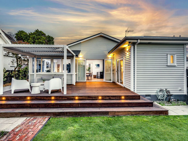 7 Stapletons Road Richmond