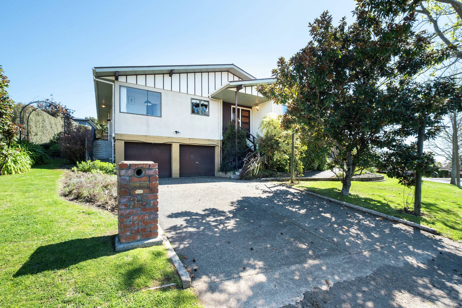 38 McHardy Street, Havelock North