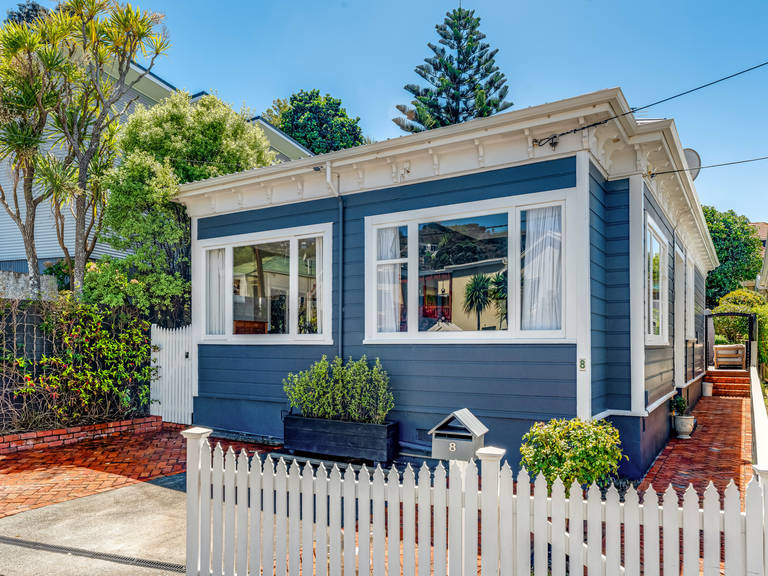 8 Henry Street Kilbirnie