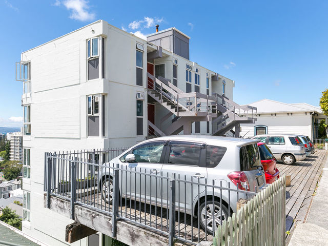 1A/20 Maarama Crescent Aro Valley