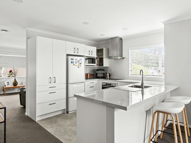 2A Cassino Crescent Onekawa