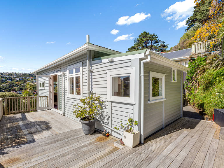26 Freeling Street Island Bay