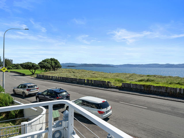 1/9 Marine Parade Eastbourne