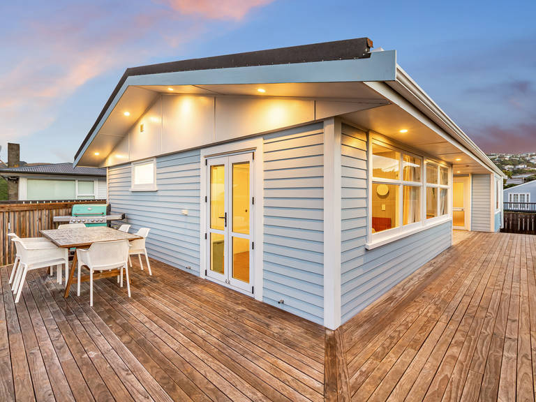 23 Cara Crescent Paparangi