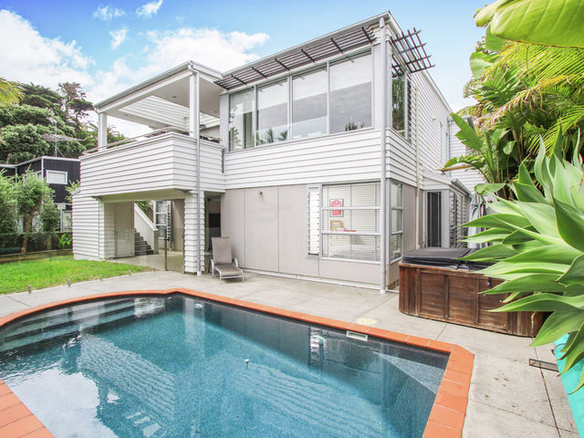 54 Rarangi Road St Heliers