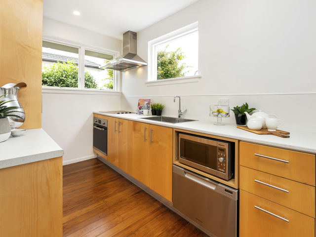 2/158 Stanmore Road Linwood