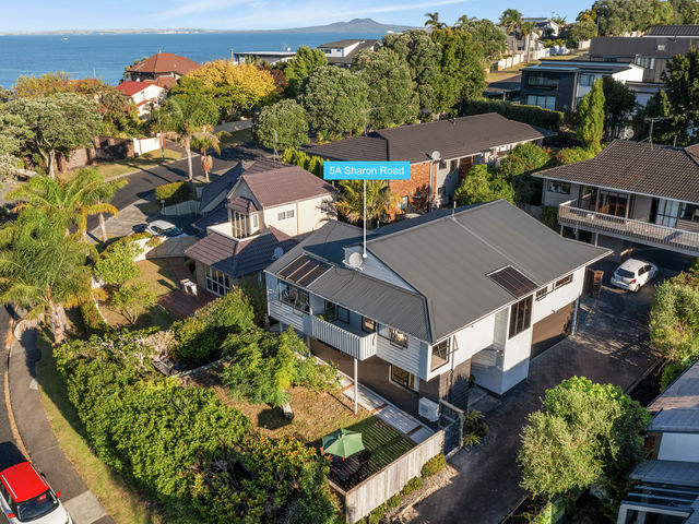 1/5 Sharon Road Waiake