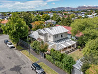 photo property thumbnail