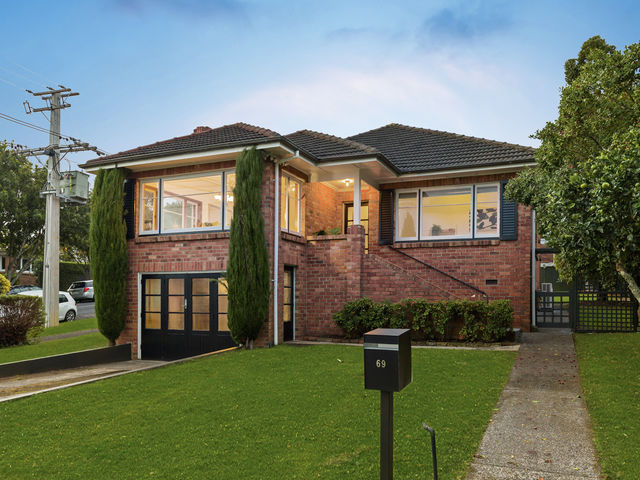 69 Owairaka Avenue Mount Albert