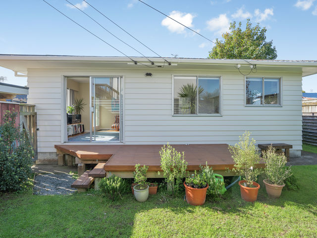 18C Riverbank Street Ebdentown