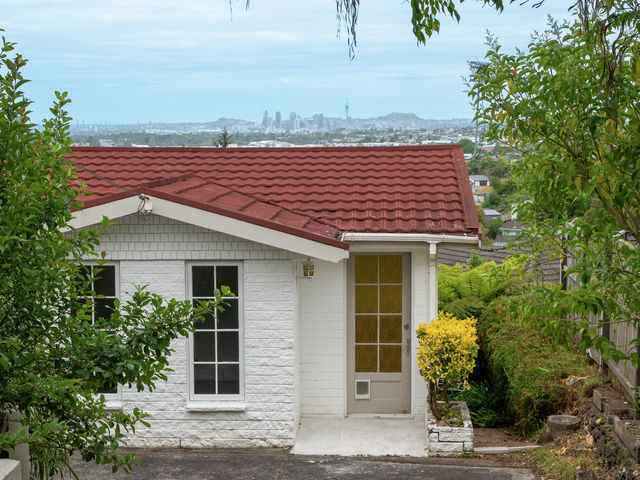 2/235 Sunset Road Sunnynook