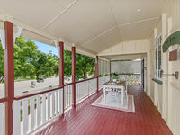 photo property thumbnail