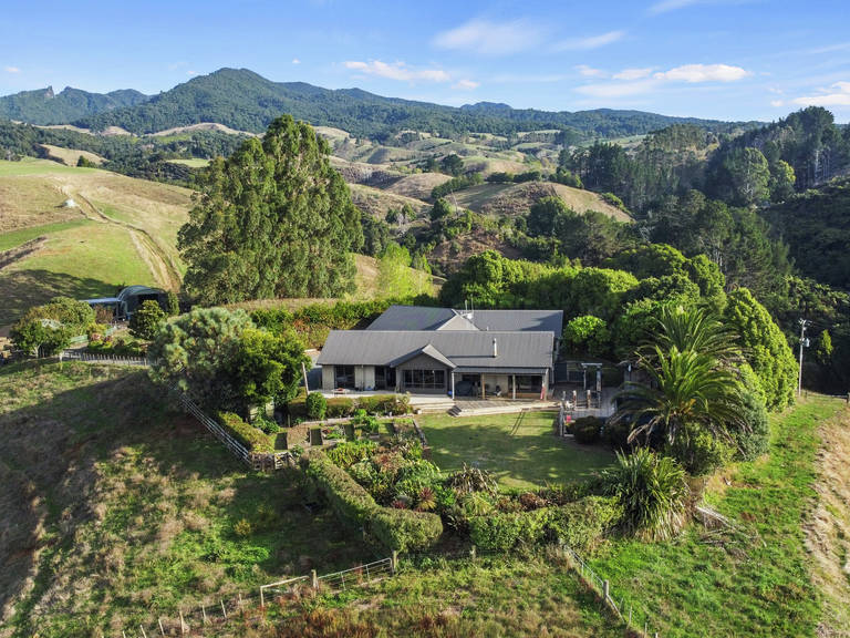163 Arthur Road Te Pahu